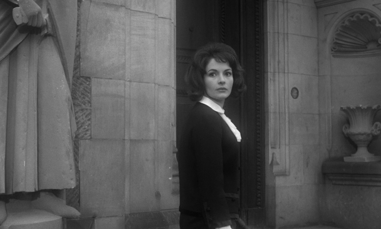 Karin Dor in "Der Würger von Schloss Blackmoor", 1963.